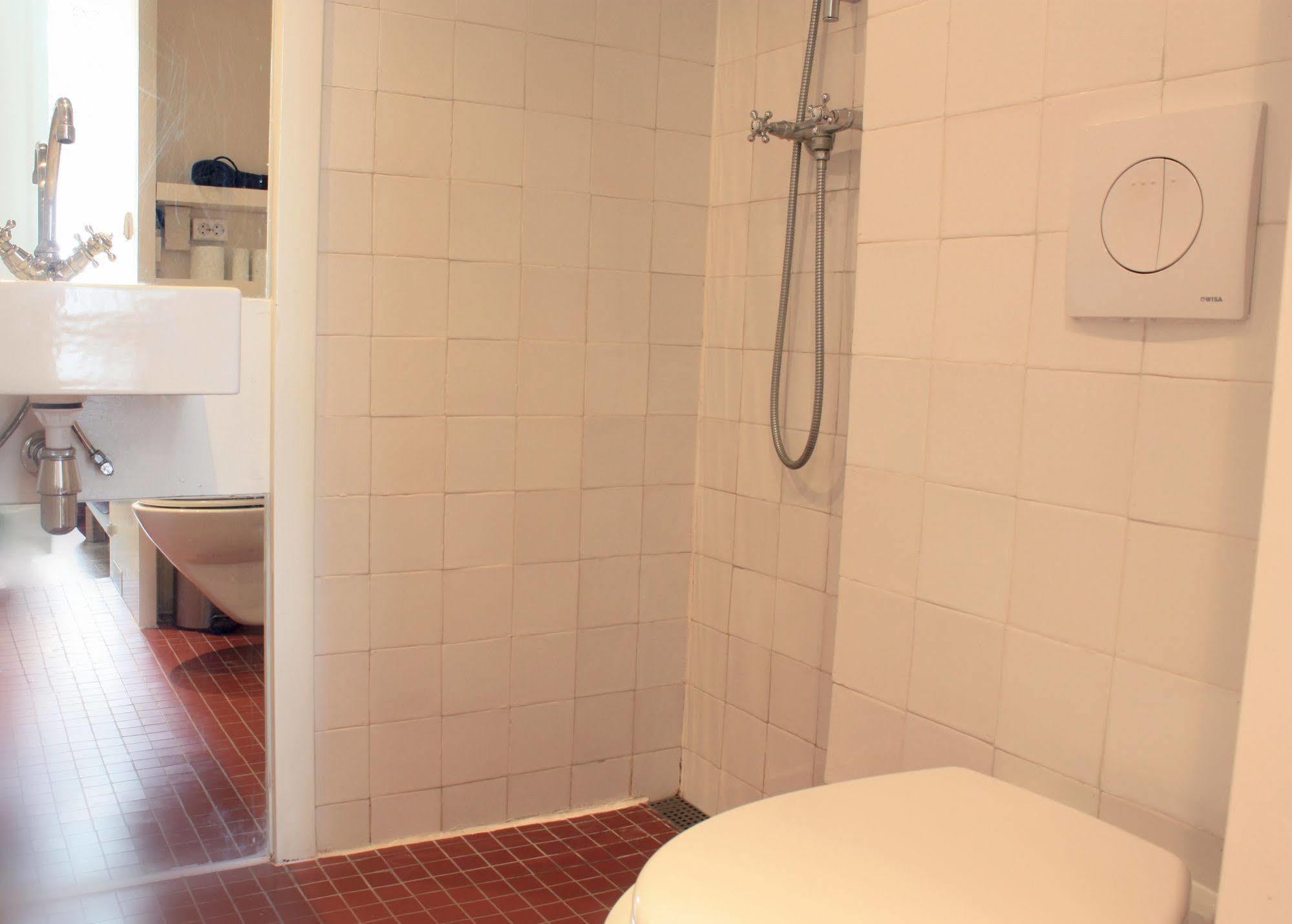 Truelove Guesthouse Amsterdam Dış mekan fotoğraf